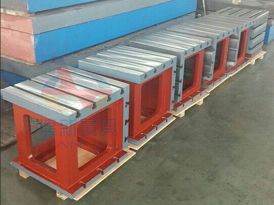 �T�F����